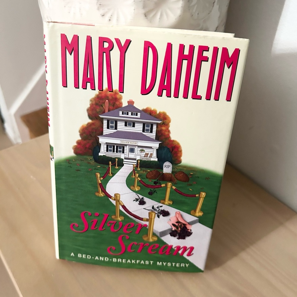 Silver Scream Mary Daheim 2002 1st Edition Hardcover Mystery